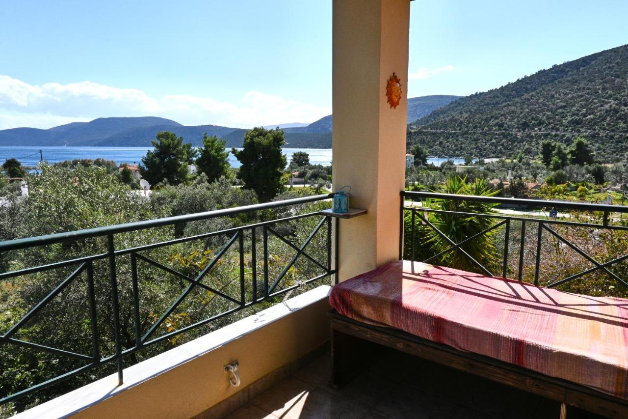 Pavlos' Cottage With Beach View Korfos Exterior photo