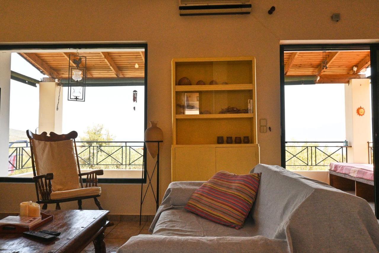 Pavlos' Cottage With Beach View Korfos Exterior photo